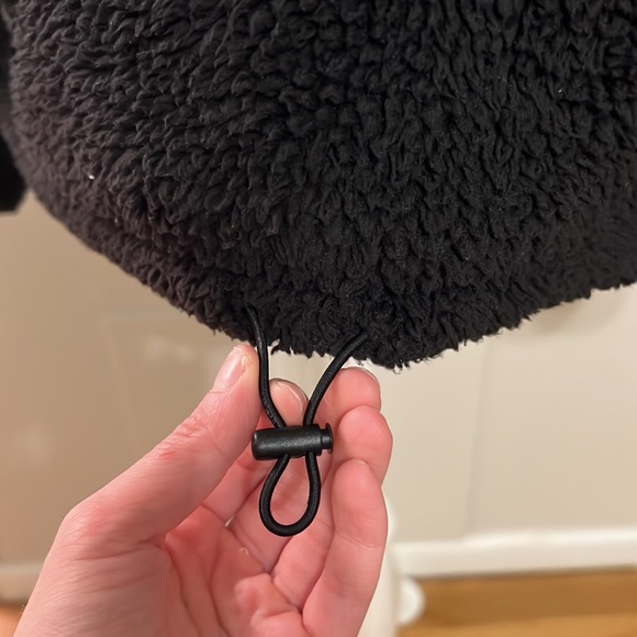 Victoria’s Secret PINK Sherpa Half Zip - Picture 3 of 7